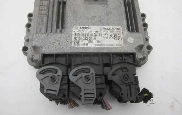 Peugeot Bipper Other control units/modules 0281015782