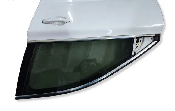 Volvo XC70 Front door 