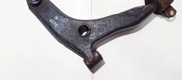 Volvo S40, V40 Front lower control arm/wishbone