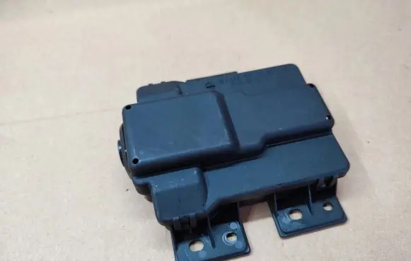 Mercedes-Benz C W205 Battery relay fuse A0005408250