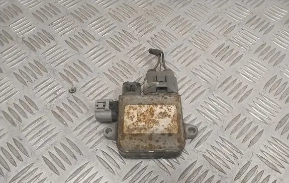 Coolant fan relay