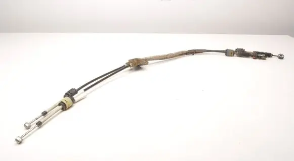 Volvo S40 Gear shift cable linkage 31256311