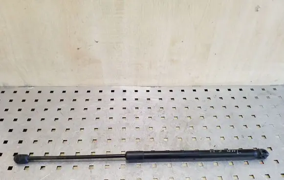 Audi A3 S3 A3 Sportback 8P Tailgate/trunk strut/damper 8P4827552B
