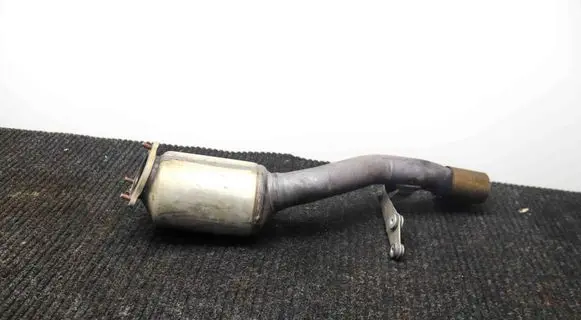 Audi Q7 4L Intake resonator 7P0253209G 7P0253211B