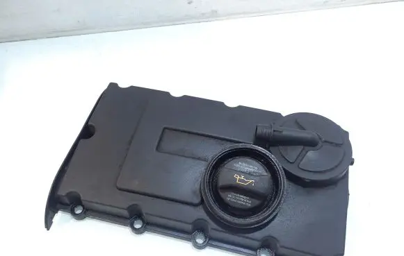 Volkswagen Golf V Rocker cam cover 03G103469N 03G103475 026103485K