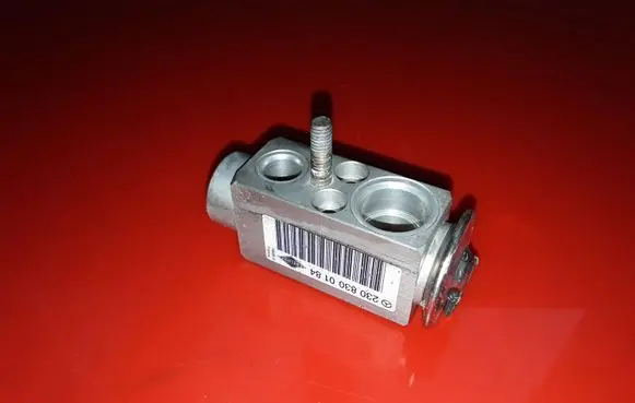 Mercedes-Benz CLK A209 C209 Air conditioning (A/C) expansion valve 2308300184