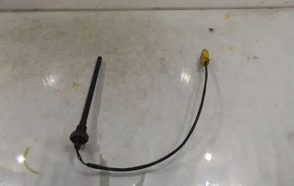 Citroen Berlingo Oil level dip stick 