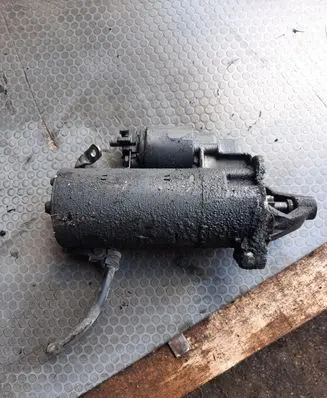 Audi A4 S4 B6 8E 8H Starter motor