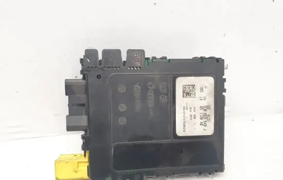Volkswagen PASSAT B6 Steering angle sensor 3C0953549J 05113840
