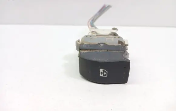 Renault Scenic II - Grand scenic II Electric window control switch 28082 220510