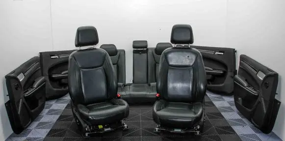 Chrysler 300C Seat set 
