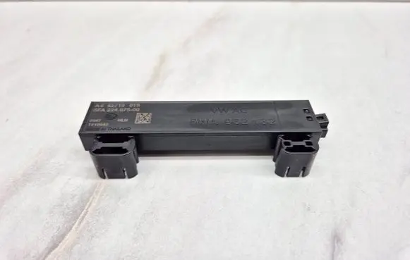 Volkswagen ID.3 Keyless system antenna 5WA962132 5FA224075 5FA22407500