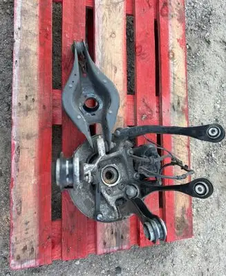 BMW 3 G20 G21 Rear wheel hub spindle/knuckle 6898482 6878639 6878632
