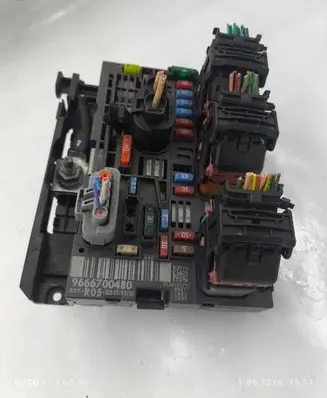 Citroen Berlingo Fuse module 9666700480