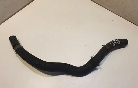 Nissan X-Trail T30 Engine coolant pipe/hose