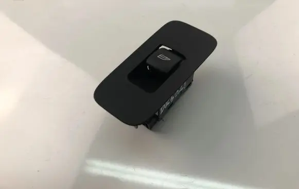 Volvo V40 Electric window control switch 31394840