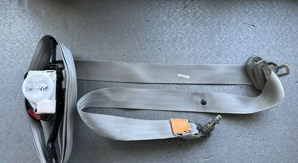 Nissan Patrol Y61 Front seatbelt 86885VB300