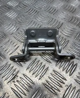 Nissan Navara D23 Rear door upper hinge A047742