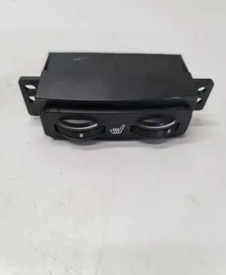 Toyota Avensis T250 Seat heating switch 453417