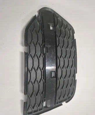 Audi Q3 8U Front bumper lower grill 8U0807151F
