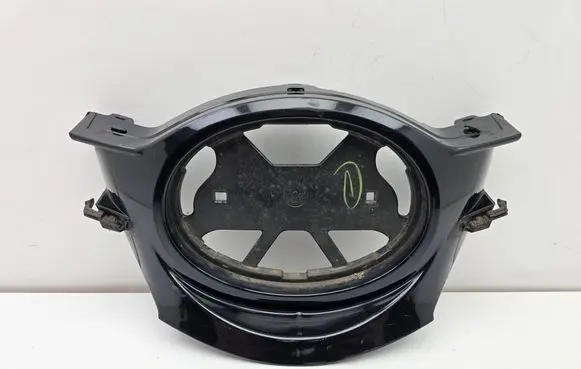Toyota Auris E180 Front bumper upper radiator grill 5311102730