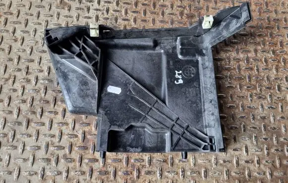 BMW 1 F40 Battery tray heat shield 9387574