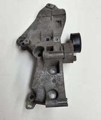 Renault Clio III Generator/alternator bracket 8200669494