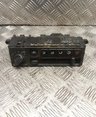 Subaru Legacy Climate control unit