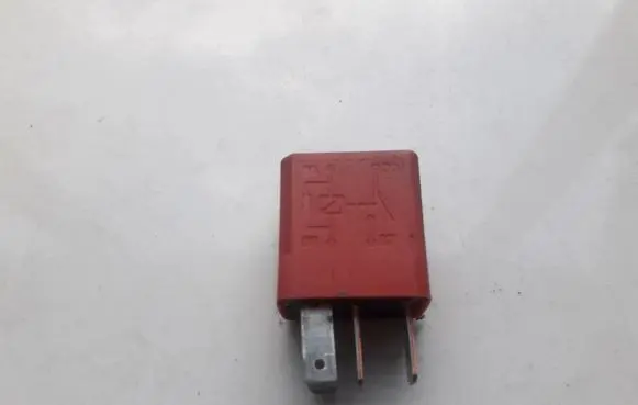 Alfa Romeo 147 Other relay A727 46520422