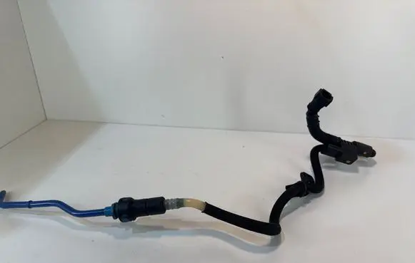 BMW 4 F36 Gran coupe Fuel return line/hose 8514092 851409202