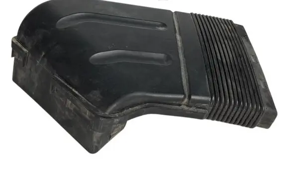 Audi A4 S4 B7 8E 8H Air intake duct part 8E0129617D