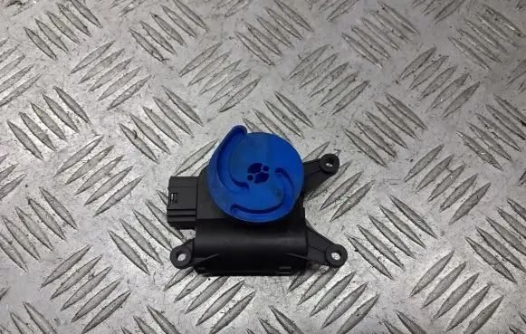 Audi A4 S4 B6 8E 8H A/C air flow flap actuator/motor 8E1820511E