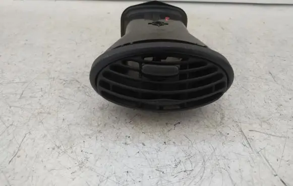 Ford Focus Dashboard air vent grill cover trim 98AB19893BJW