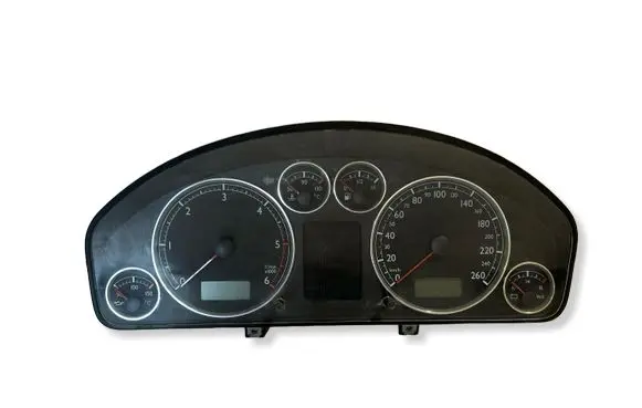 Volkswagen Sharan Speedometer (instrument cluster) 7M3920840T