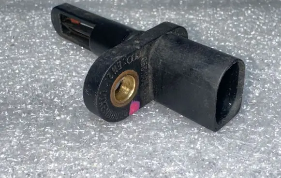 Audi A6 S6 C6 4F Intake air temperature sensor 06B905379A
