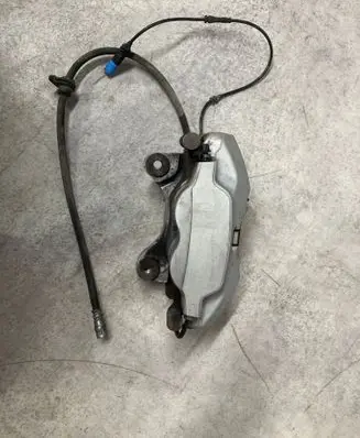 BMW iX3 Front brake caliper 688583902