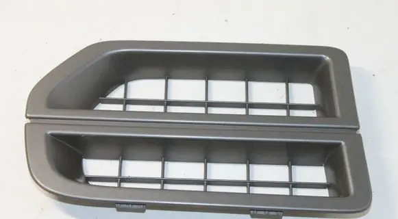 Land Rover Discovery 3 - LR3 Fender grill JAK000064