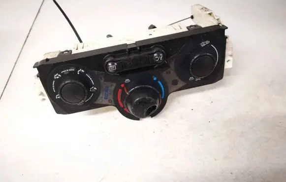 Renault Scenic II - Grand scenic II Climate control unit f6665720 69580001