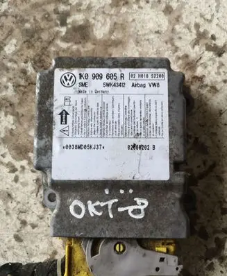 Skoda Octavia Mk2 (1Z) Airbag control unit/module 1K0909605R