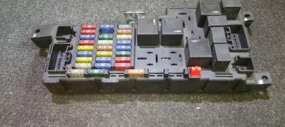 Volvo V70 Fuse box set 518322326 8637841-PETROL