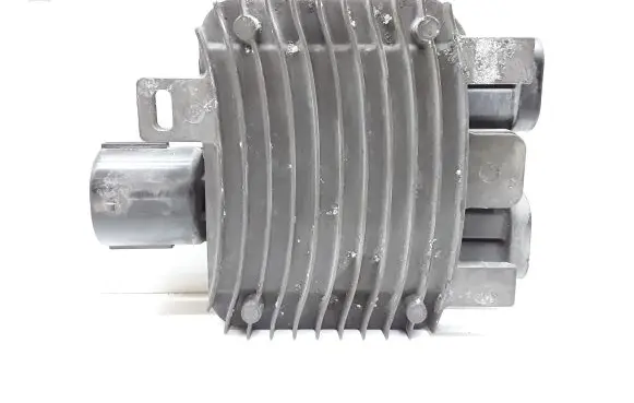 Volvo V70 Coolant fan relay 940011200