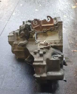Manual 5 speed gearbox