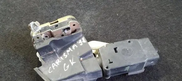 Mitsubishi Carisma Rear door lock nenusattyta