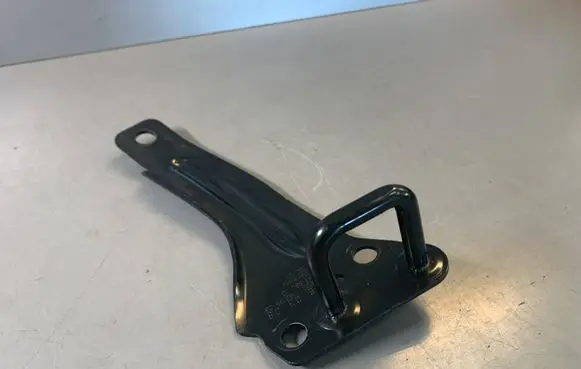 BMW 1 E81 E87 Seat back rest lock catch 7183126 51717183126