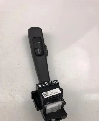 Volvo V40 Indicator stalk 31456045