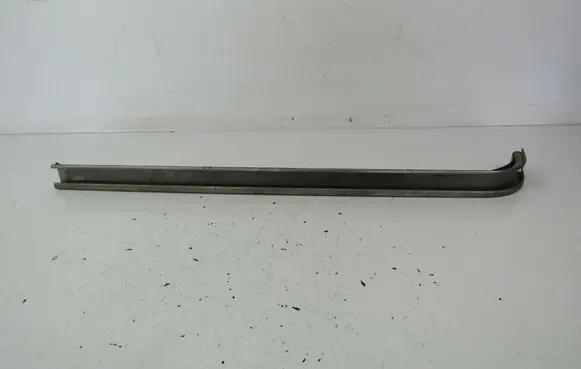 Mercedes-Benz Vito Viano W638 Sliding door middle rail A6387660337