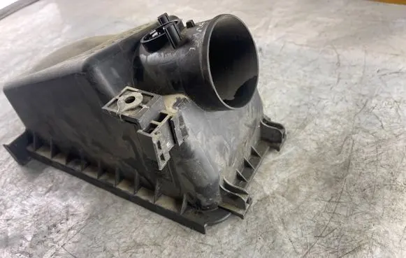 Toyota Corolla E120 E130 Air filter box cover 