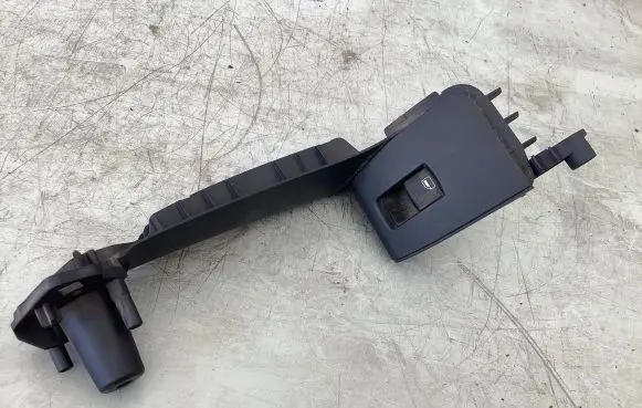 Audi A3 S3 8P Rear door handle trim 8p4959527 563900