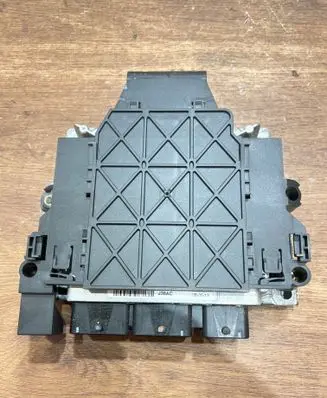 Volvo V70 Engine control unit/module 31269189 5WS40608ET