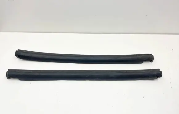Mercedes-Benz SL R231 Rear door rubber seal (on body) A2317900198 A2317900298